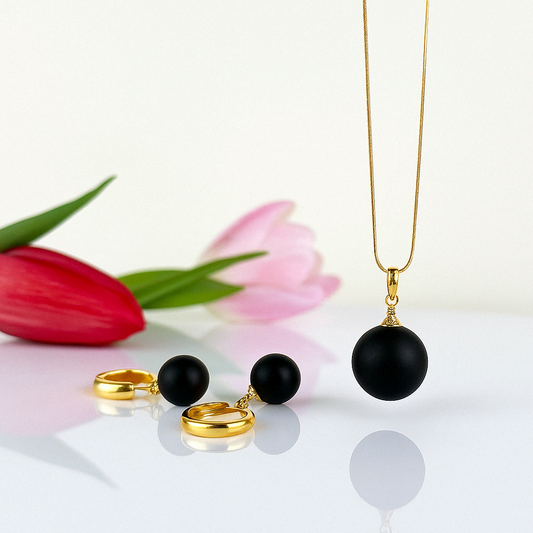 Bellum – Matte Black Baltic Amber Jewelry Set,  18K gold-plated