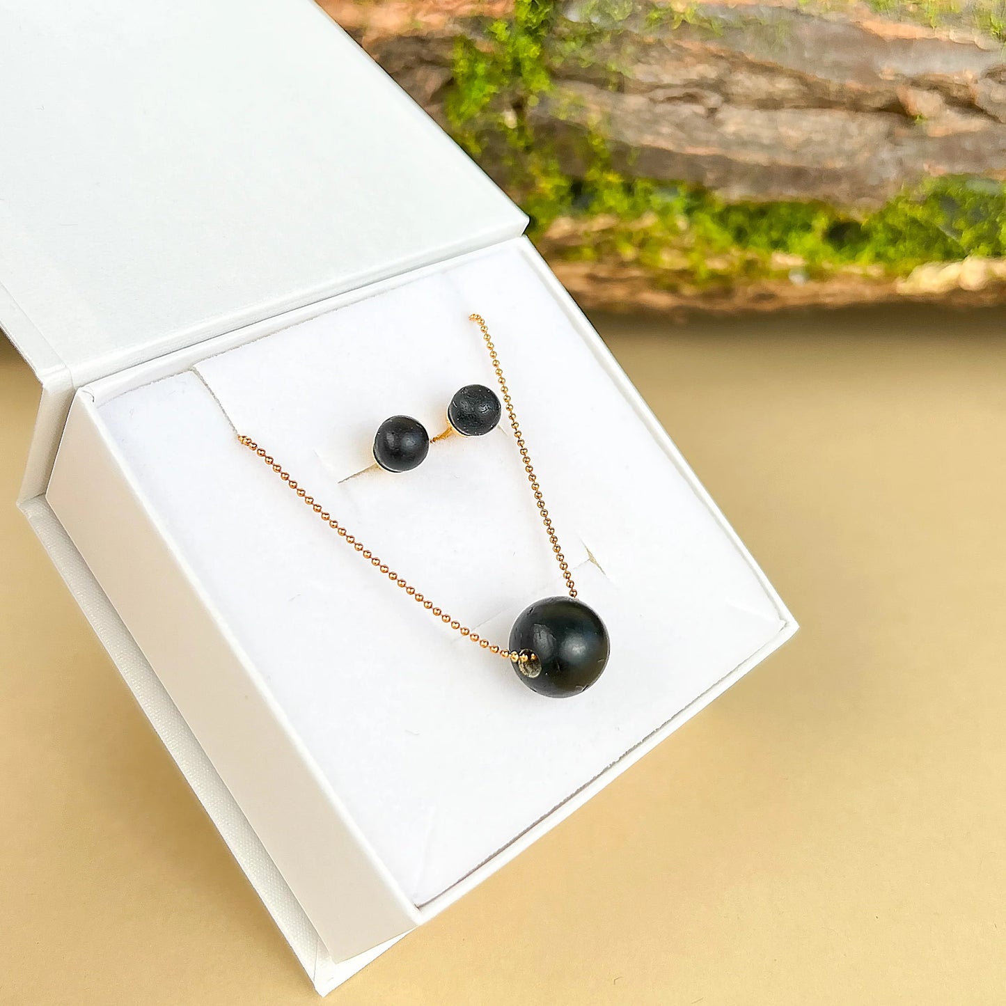 Midnight Calm – Matte Black Amber Jewelry Set, 18K gold-plated sterling silver