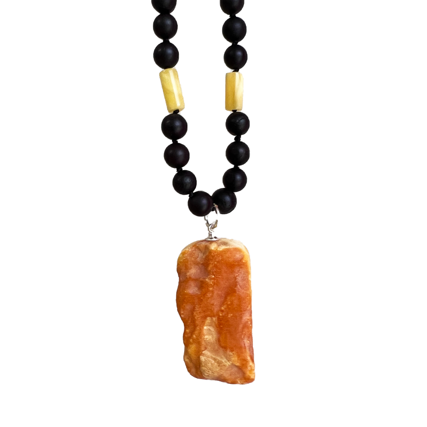 Amber necklace "Bonum"