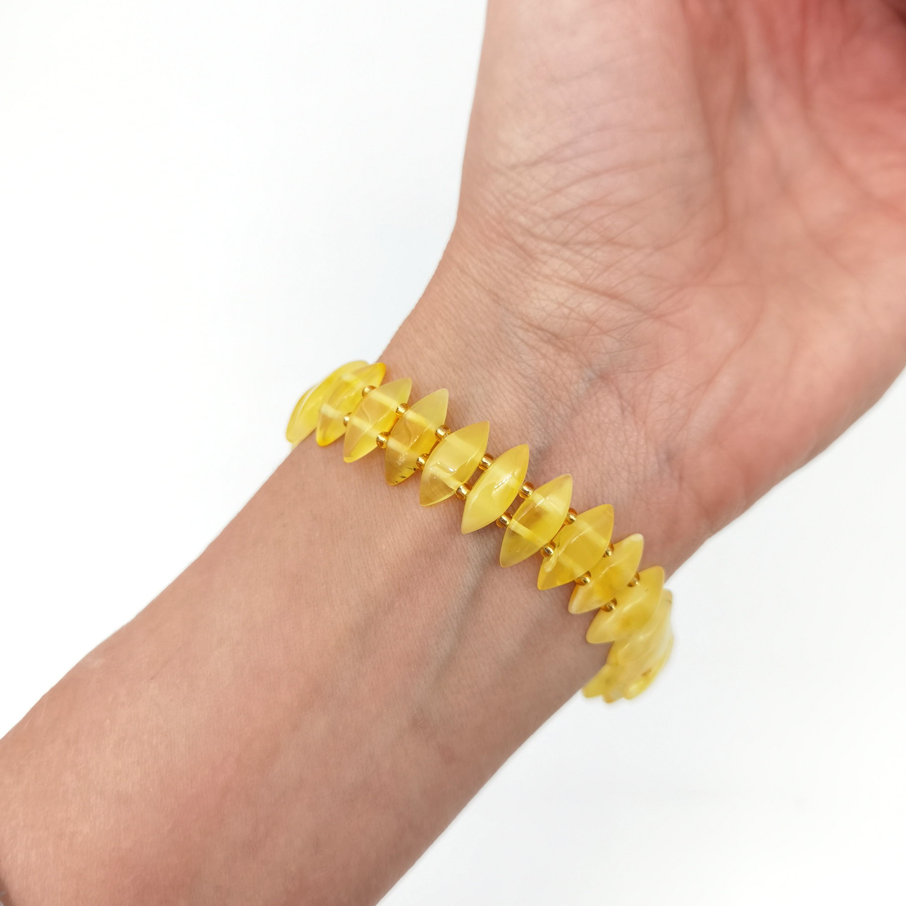Amber bracelet "Crown"