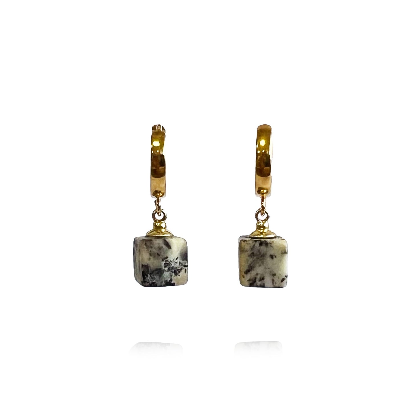 Amber earrings, gilded silver 925 "Mini cuba 8mm"