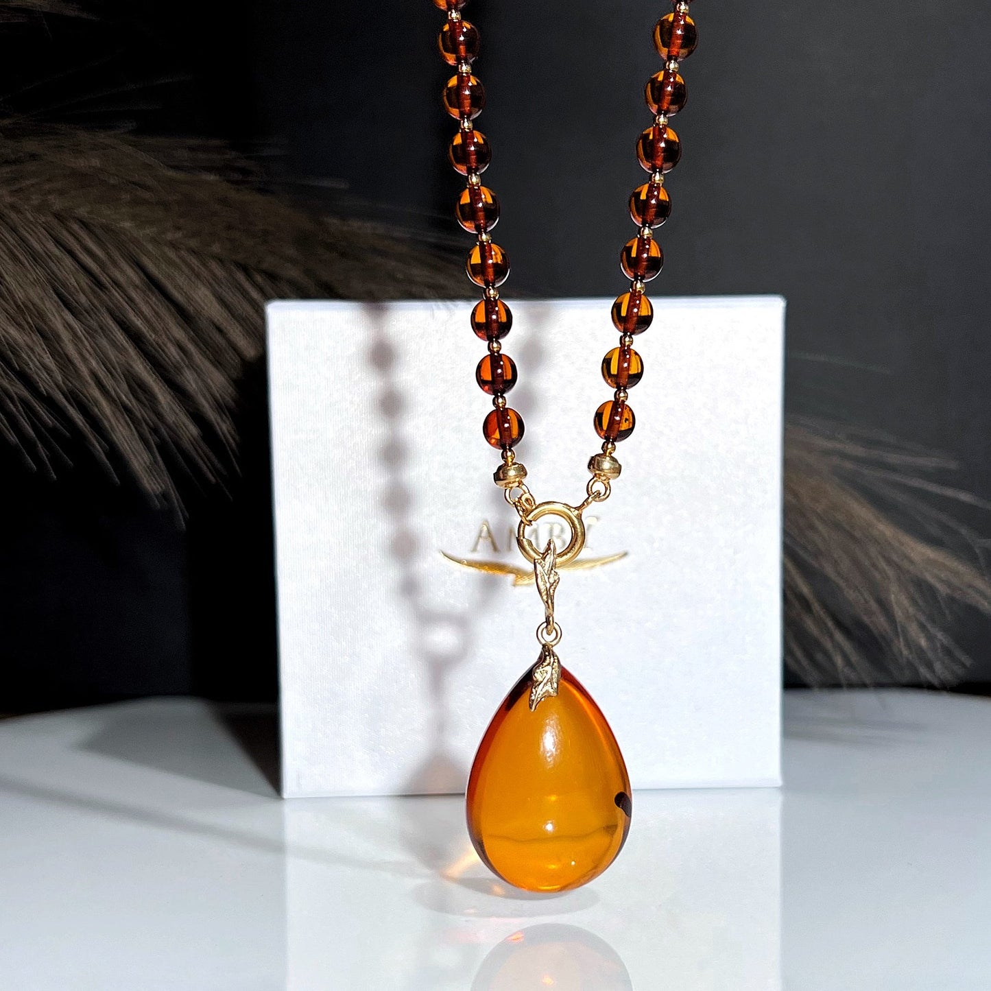 Long amber necklace "Rowan"