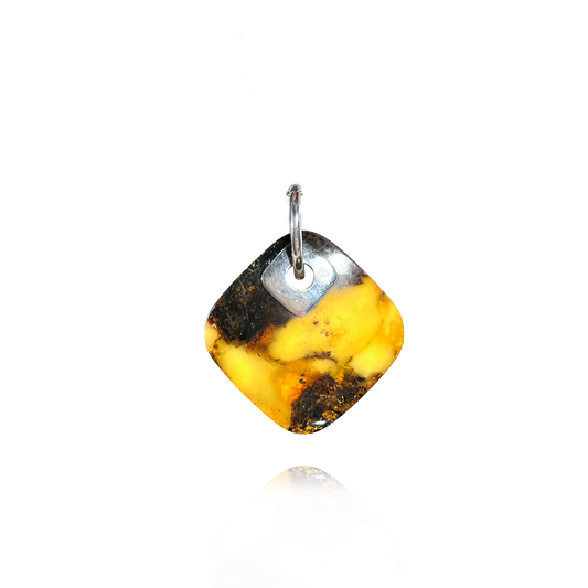 Amber pendant, silver 925 "Rhombus"